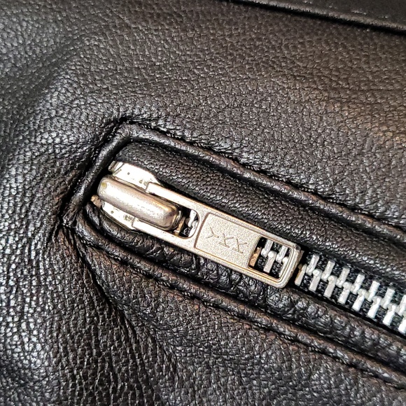 Unik Motorcycle Zip Vest - Picture 16 of 16